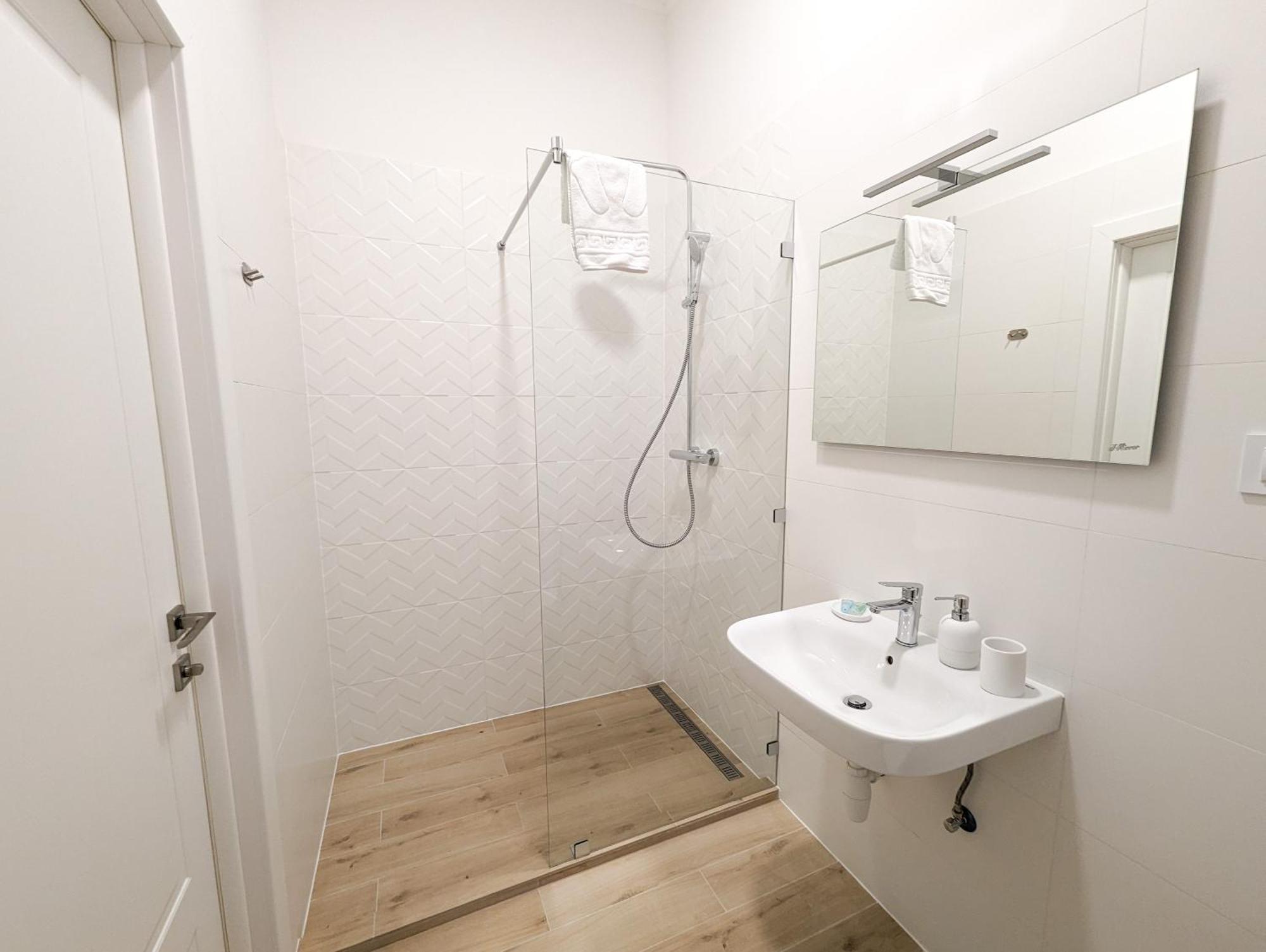 Kyiv Honchara Hotel Экстерьер фото